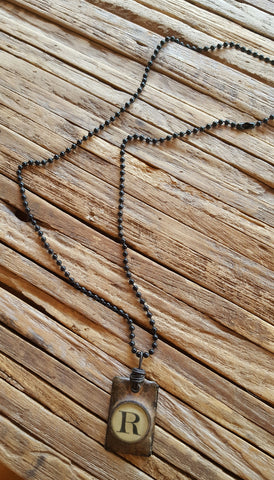 R pendant necklace